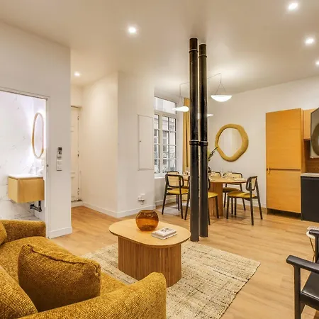 Beaufitul Apmt - Ac -2br-6p- Notre Dame